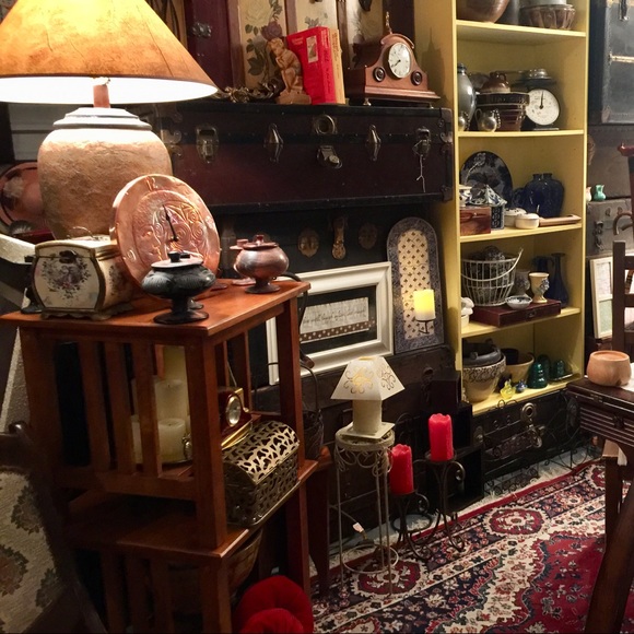 Meet your Posher, Vicki - Picture 3 of 5